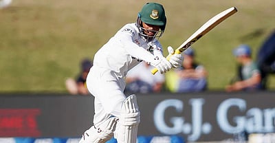 176.2 ஓவர்கள்: நியூசிலாந்து பந்துவீச்சாளர்களைத் திணறடித்த வங்கதேச பேட்டர்கள்