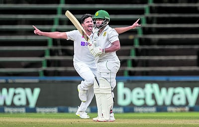 ஜோஹன்னஸ்பா்க் டெஸ்ட்: தாக்குரால் தடம்புரண்டது தென் ஆப்பிரிக்கா