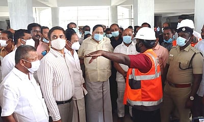 தமிழகத்தில் மீண்டும் மணல் குவாரிகள்: விரைவில் அறிவிப்பு வெளியாகும் - அமைச்சா் துரைமுருகன்