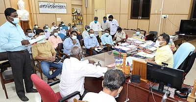 கரோனா பரவல் தடுப்பு கட்டுப்பாடுகளுடன் காரைக்காலில் குடியரசு தின விழா