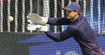 பெண் குழந்தைக்குத் தந்தையானார் தெ.ஆ. வீரர் டி காக்