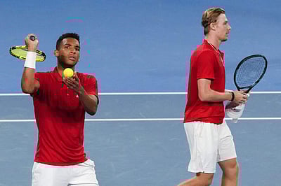 ஏடிபி கோப்பை:இறுதிச் சுற்றில் கனடா-ஸ்பெயின் மோதல்