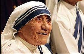 அன்னை தெரசா அறக்கட்டளைக்கு மீண்டும் வழங்கப்பட்ட உரிமம்