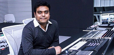 அதிசயங்களை நிகழ்த்திய ஹாரிஸுக்குப் பிறந்த நாள்