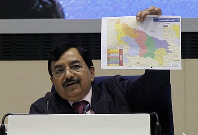 கரோனா நோயாளிகள் வாக்களிக்ககடைசி 1 மணி நேரம் அனுமதி