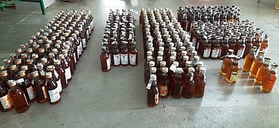 ஜார்க்கண்ட்: ரூ.12.72 லட்சம் வெளிநாட்டு மதுபானங்கள் பறிமுதல்!