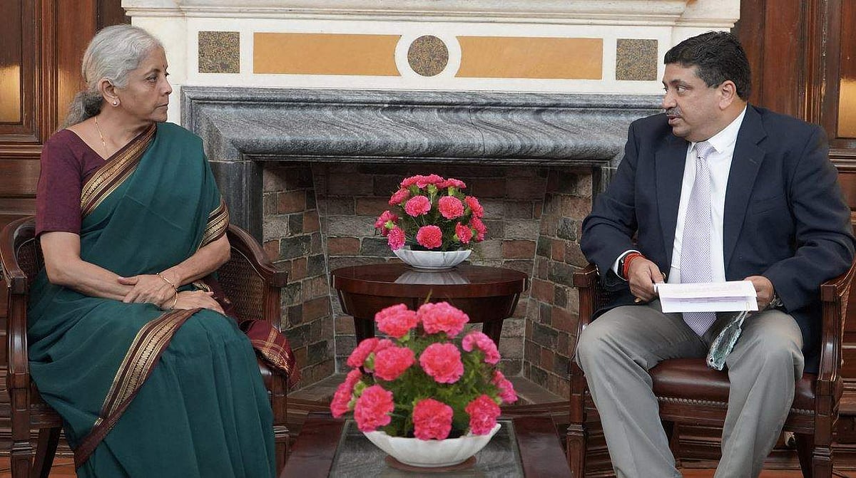 தமிழகத்திற்கு ரூ. 3,500 கோடி வட்டியில்லா கடன் விடுவிப்பு: தில்லியில் தமிழக நிதியமைச்சா் பேட்டி