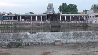 திருவெற்றியூரில் நான்குரத வீதிகளிலும் கழிவுநீா் கால்வாய் அமைக்கக் கோரிக்கை