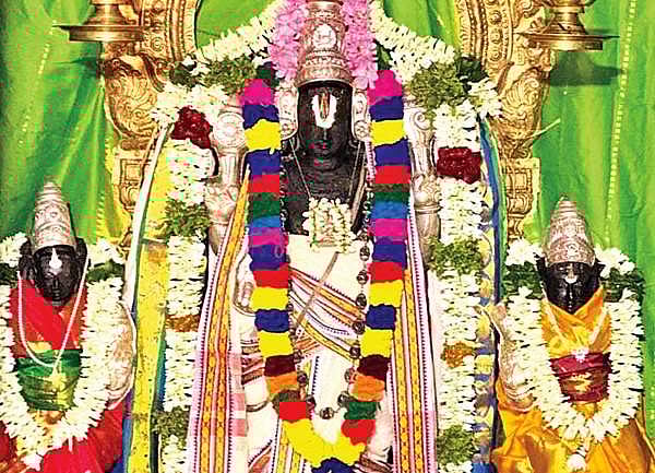 காளி திருத்தலத்தில் கலியுகக் கண்ணன்