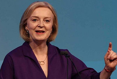 பொருளாதார முடிவுகளால் குழப்பம்: பிரிட்டன் நிதியமைச்சர் திடீர் நீக்கம்