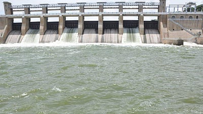 கிருஷ்ணகிரி அணையின் நீர்வரத்து 4,230 கன அடியாக அதிகரிப்பு