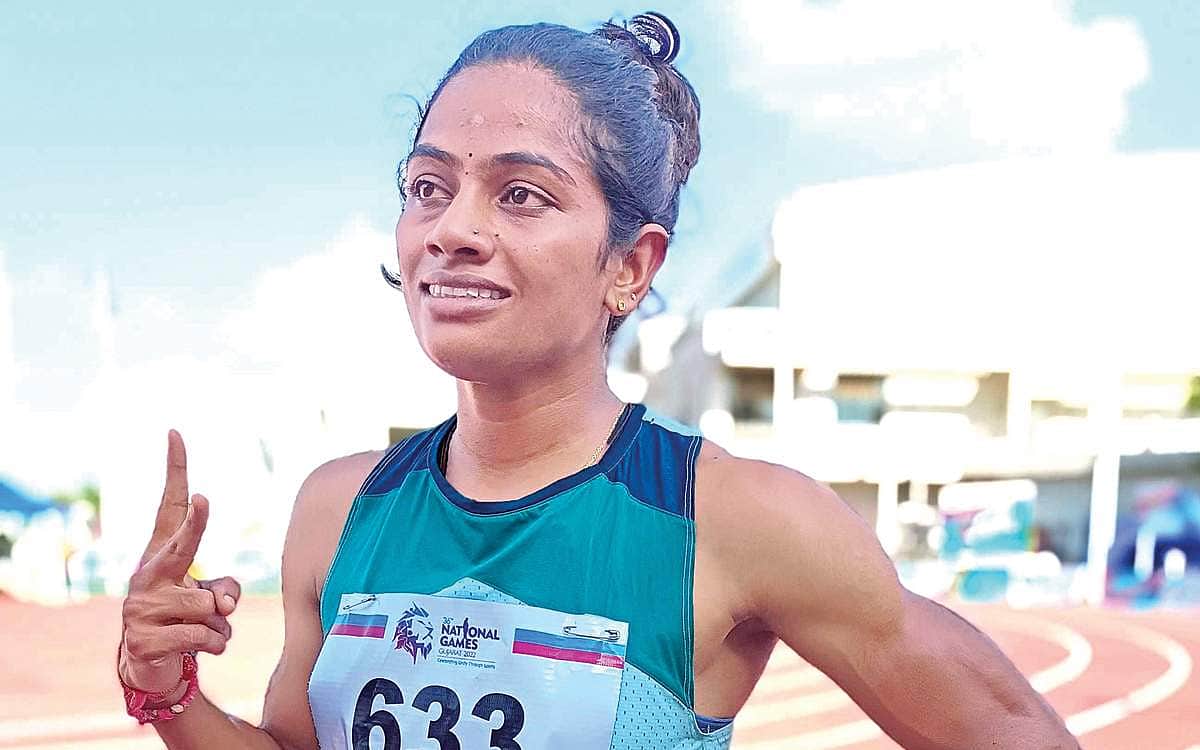 அதிவேக மங்கை