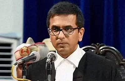 உச்சநீதிமன்ற தலைமை நீதிபதியாக சந்திரசூட் நியமனம்