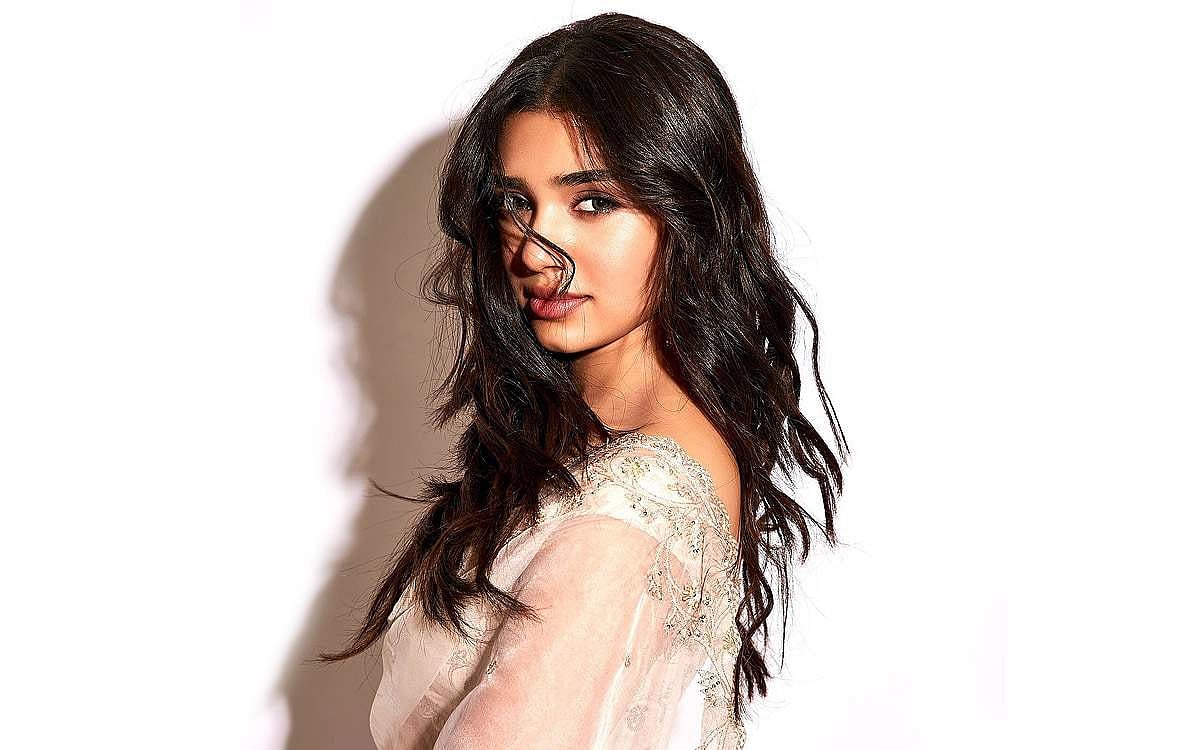 முதல் படத்திலேயே ரசிகர்களின் மனதில் இடம் பிடித்த நாயகி.