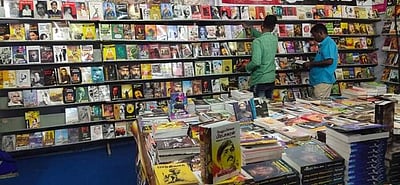 ராணிப்பேட்டை புத்தகக் கண்காட்சியில் 2 நாளில்  ரூ.3 லட்சத்திற்கு புத்தகங்கள் விற்பனை!