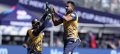 டி20 உலகக் கோப்பை: இலங்கையின் பிரபல வேகப்பந்து வீச்சாளர் விலகல்!