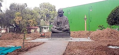 ஒன்றா உலகத்து உயர்ந்த புகழ்!