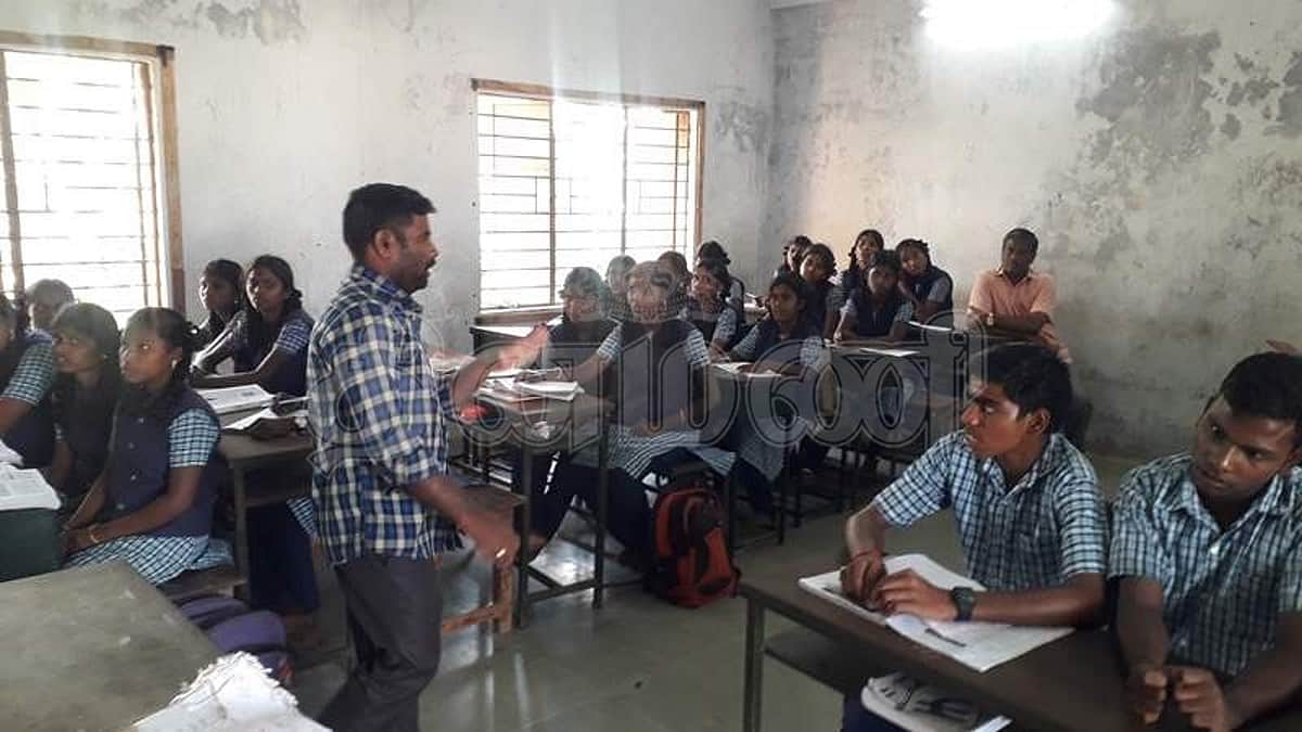 வறுமை தடுத்தும் விடா முயற்சியால் வென்று ஆசிரியரானவர்! தினமணியால் கிடைத்த உதவி