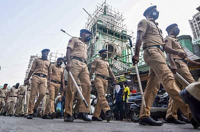 தீபாவளி பண்டிகை: சென்னையில் 18,000 போலீஸார் பாதுகாப்பு 