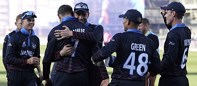 எந்த அணி சூப்பர் 12 சுற்றுக்குத் தகுதி பெறும்?: 148 ரன்கள் எடுத்த ஐக்கிய அரபு அமீரகம்!