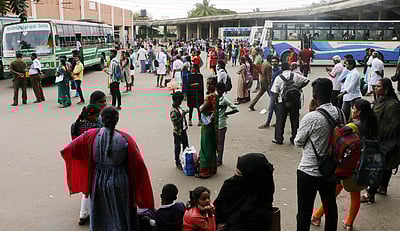 தீபாவளி: இன்று முதல் சிறப்புப் பேருந்துகள் இயக்கம்! சென்னையில் 6 இடங்களில்....