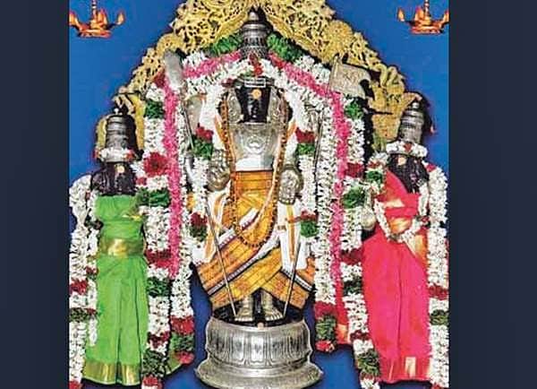 முருகப் பெருமான் அருள்புரியும் கந்தசாமி கோயில்..!