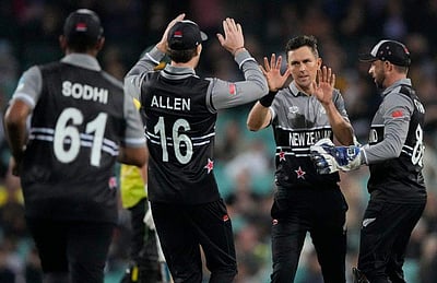 111 ரன்களுக்கு சுருண்டது ஆஸ்திரேலியா: நியூசிலாந்து இமாலய வெற்றி