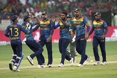 டி20 உலகக்கோப்பை: அயர்லாந்தை வீழ்த்தியது இலங்கை அணி