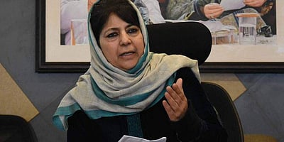 ஜம்மு-காஷ்மீரை பழைய நிலைக்கு மாற்ற வேண்டும்: மெகபூபா முப்தி