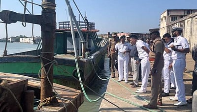 மீனவர்கள் மீது துப்பாக்கிச் சூடு:  நாகையில் கடற்படை அதிகாரிகள் விசாரணை!