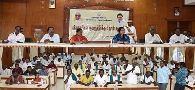 விடுபட்ட 273 கிராமங்களுக்கு பயிா்க் காப்பீடு வழங்க வேண்டும்: குறைதீா் கூட்டத்தில் விவசாயிகள் வலியுறுத்தல்