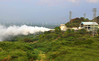 கிரையோஜெனிக் என்ஜின் சோதனை வெற்றி: இஸ்ரோ தகவல்