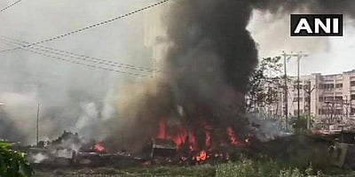 சத் பூஜையில் விபரீதம்: சிலிண்டர் வெடித்து பயங்கர தீ விபத்து; 25 பேர் காயம்