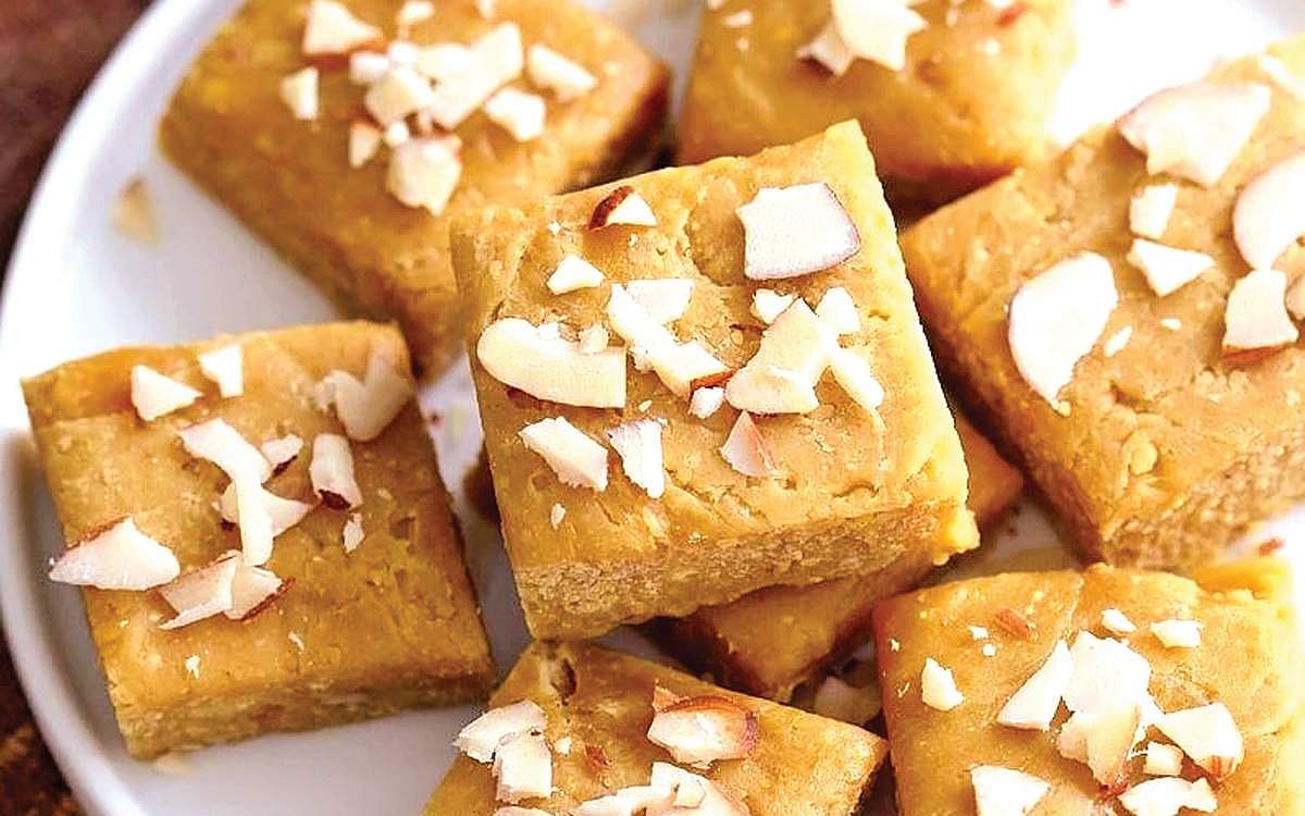 பால் முந்திரி இனிப்பு