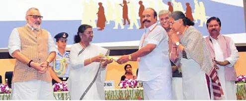 ஊரகப் பகுதிகளில் பாதுகாப்பான கழிப்பறை வசதி: தமிழகத்திற்கு மூன்றாம் இடம்