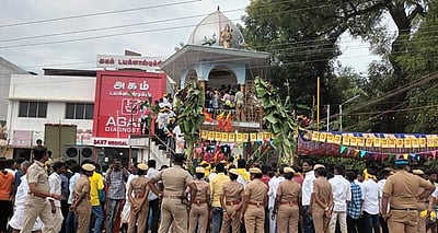 கம்பம், கூடலூர் பகுதிகளில் தேவர் ஜயந்தி விழா: பால்குடம் காவடி எடுத்து மரியாதை!