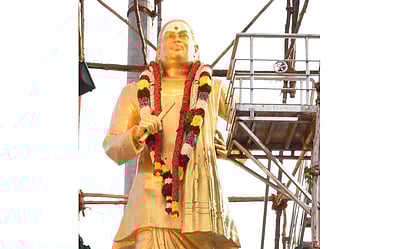 தேவர் ஜெயந்தி: மதுரையில் அரசியல் தலைவர்கள் மரியாதை