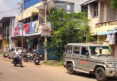 கோவை கார் வெடிப்பு: நாகையை சேர்ந்த அசன் அலி, ஹாரிஸ் முகமது வீடுகளில் காவல்துறை சோதனை