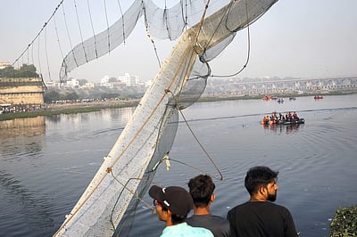 குஜராத் தொங்கு பாலம் விபத்து: உயிரிழந்தவர்களுக்கு நிவாரணம் அறிவிப்பு!