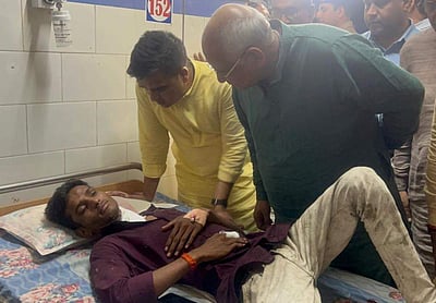 குஜராத்தில் தொங்கு பாலம் அறுந்து விழுந்ததில் 60 பேர் பலி: முதல்வர் நேரில் ஆய்வு