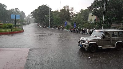 16 மாவட்டங்களில் இரவு 7 மணி வரை மழைக்கு வாய்ப்பு 