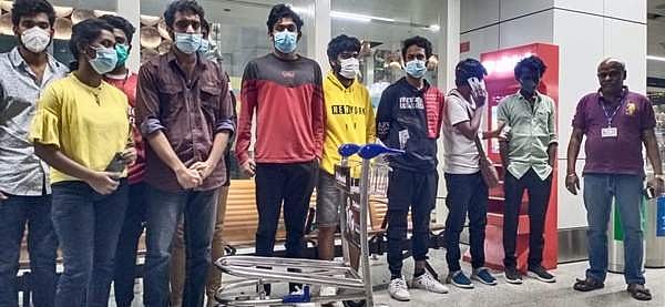 களையகற்றல்தான் தீா்வு! வெளிநாட்டு வேலைவாய்ப்பு மோசடி குறித்த தலையங்கம்