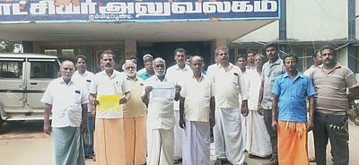 தேர்வழி தான்தோன்றீஸ்வரர் கோயில் விளக்கு பூஜைக்கு அனுமதி மறுப்பு: மக்கள் அதிர்ச்சி