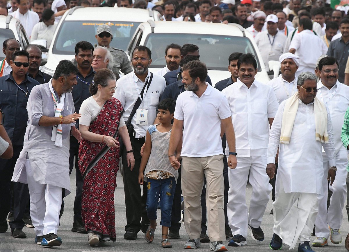 இந்திய ஒற்றுமை நடைப்பயணம்: கேமராவில் பதிவான அன்பின் அழகிய தருணம்