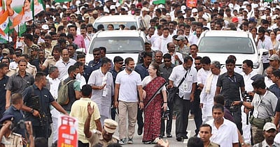 ராகுல் காந்தி நடைப்பயணத்தில் இணைந்தார் சோனியா காந்தி
