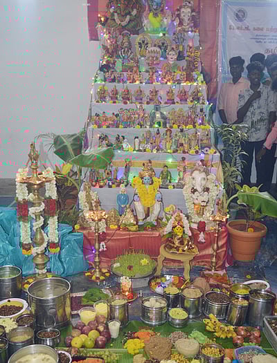 கல்லூரியில் நவராத்திரி விழா நிறைவு