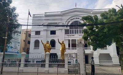 இபிஎஸ் தலைமையில் அக்.10-இல் அதிமுக மாவட்டச் செயலாளா்கள் கூட்டம்