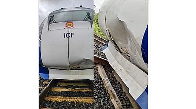 நேற்று எருமை, இன்று பசு: மீண்டும் விபத்துக்குள்ளான வந்தே பாரத் ரயில்