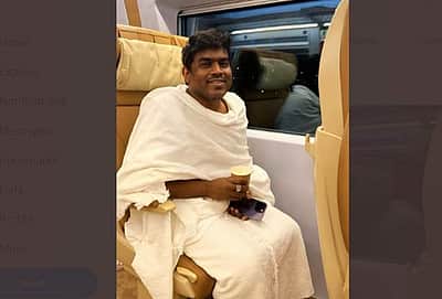 யுவன் எங்கே செல்கிறார்? வைரலாகும் புதிய புகைப்படம்!