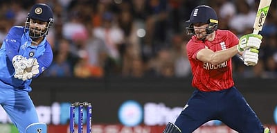 தகர்ந்த கனவு: இந்தியாவை எளிதாக வீழ்த்திய இங்கிலாந்து!